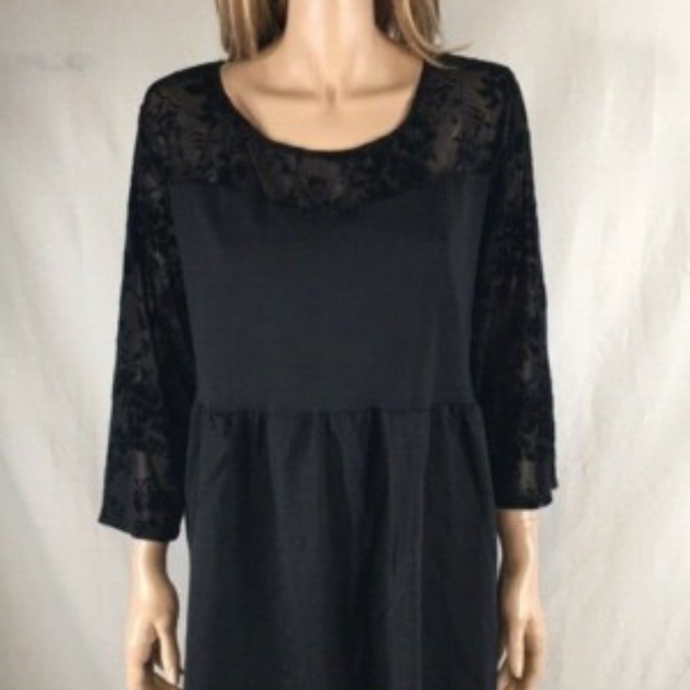 American Rag Black Floral Lace Long Sleeve Dress